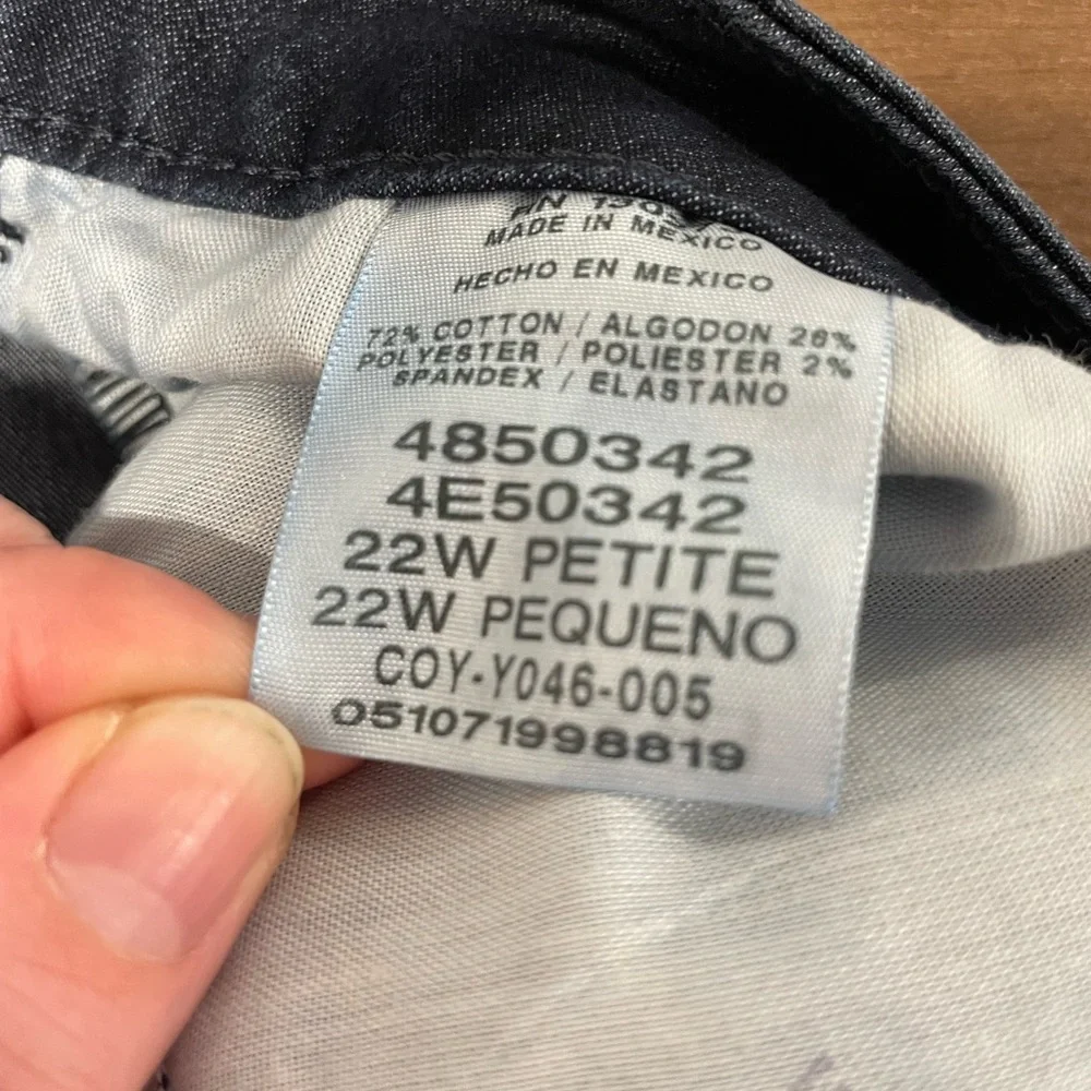 Lee Women's Relaxed Fit Straight Leg Jeans Dark Blue size 22W Petite
